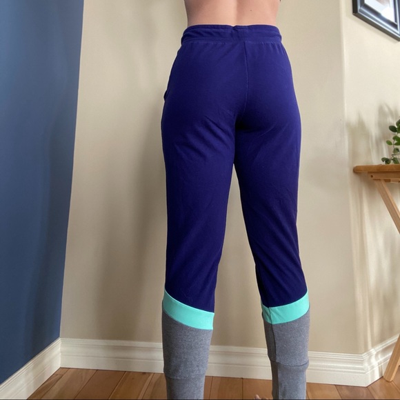 PINK Joggers / Sweatpants - Picture 2 of 5